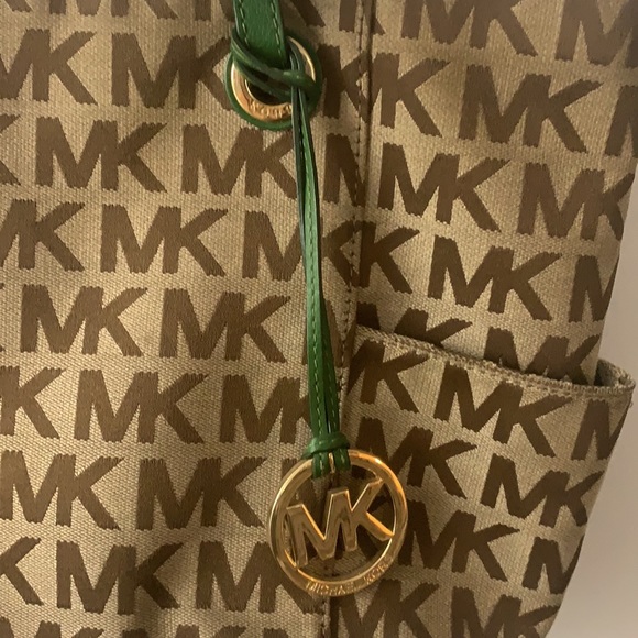 Michael Kors Small Tote Bag - Picture 2 of 10